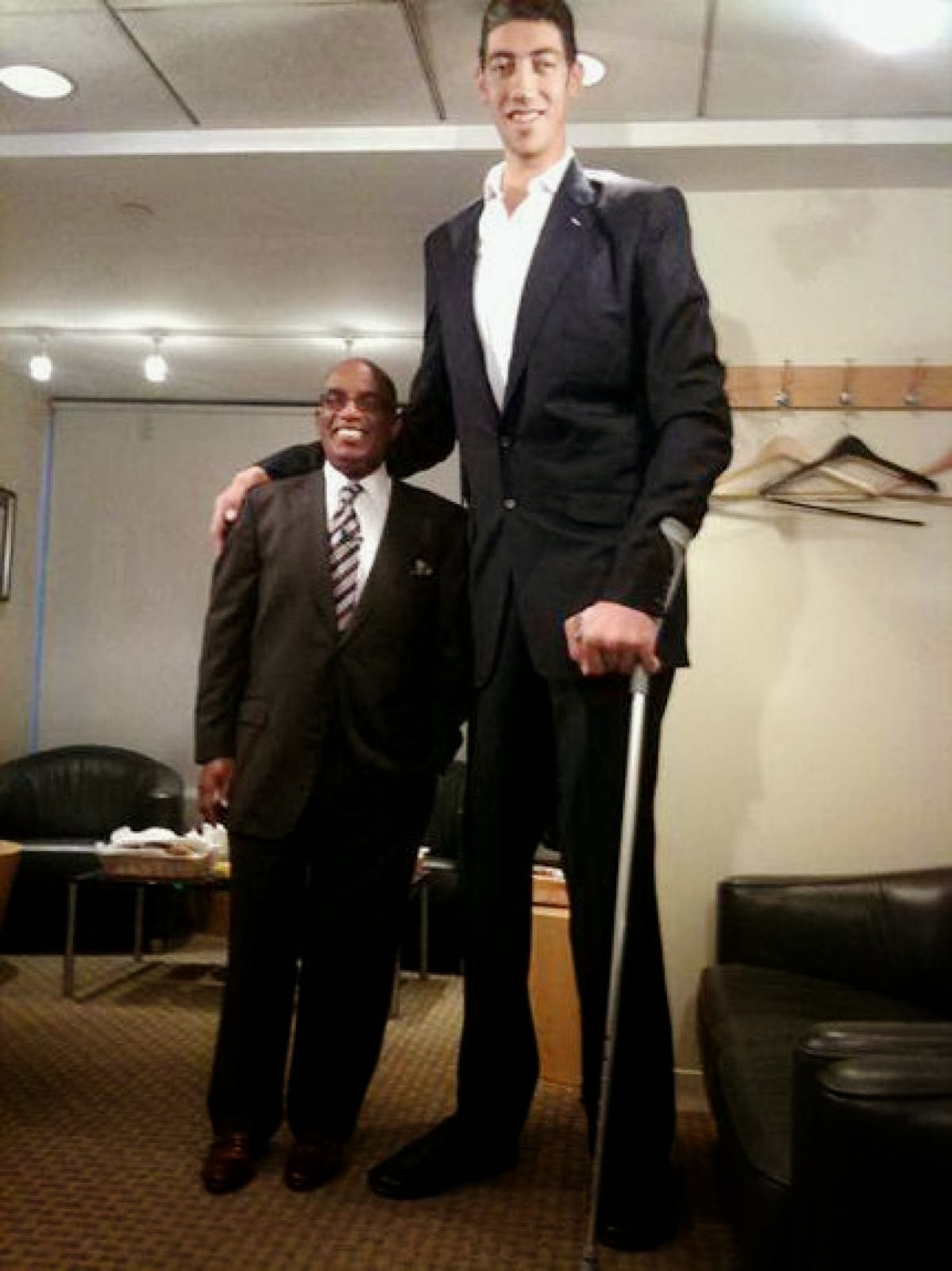 Человек 2 метра ростом