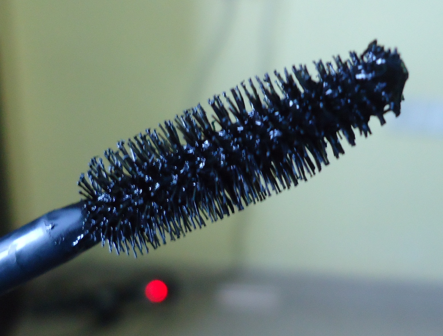 Deborah Milano Absolute Hi Tech Mascara Review New Love Makeup