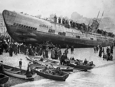The total sum collected from the fees was almost £300 which was used in an event to welcome the town's troops returning from the war.