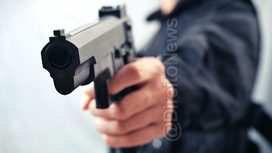 Justica Condena Estado Por Abordagem Violenta Da Policia Militar Em Decisao Inedita Quem viu a confusão disse que a pessoa armada seria um policial que ficou as imagens rapidamente correram nas redes sociais e, muitas pessoas, comentaram que pela postura de empunhar a arma, o homem com a pistola seria. amo direito