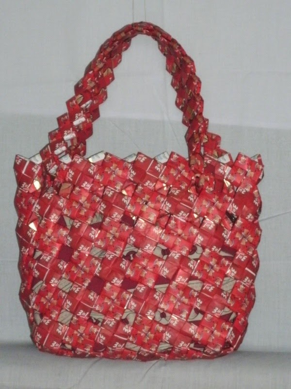 Pitri Blog: TAS CANTIK DARI PLASTIK BUNGKUS KOPI