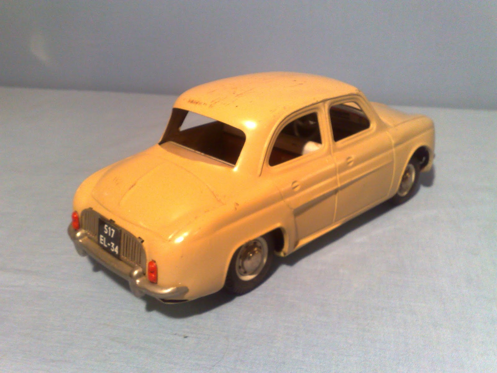 TOM's TECH TOYS RENAULT MODELS