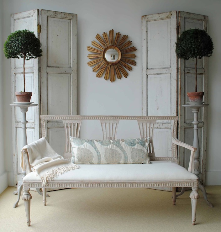 Eye For Design Decorate With The Iconic Sunburst Mirror