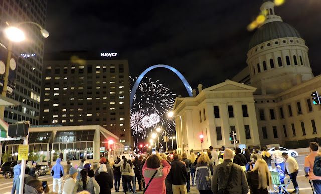 St. Louis fireworks, St.Louis Arch