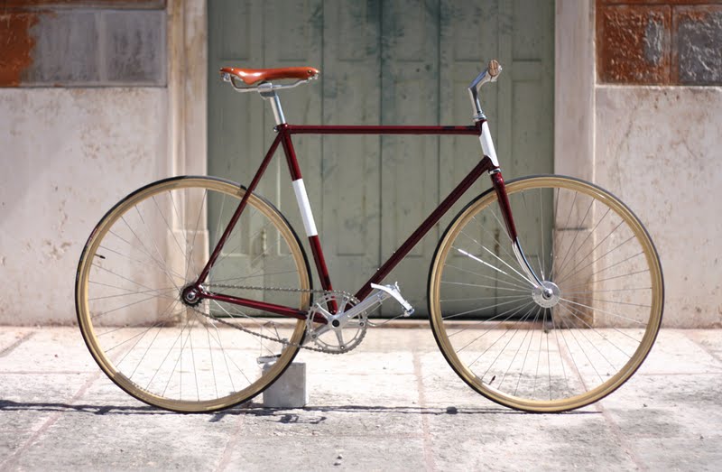 AD MAIORA BIKE: My "scatto fisso" project