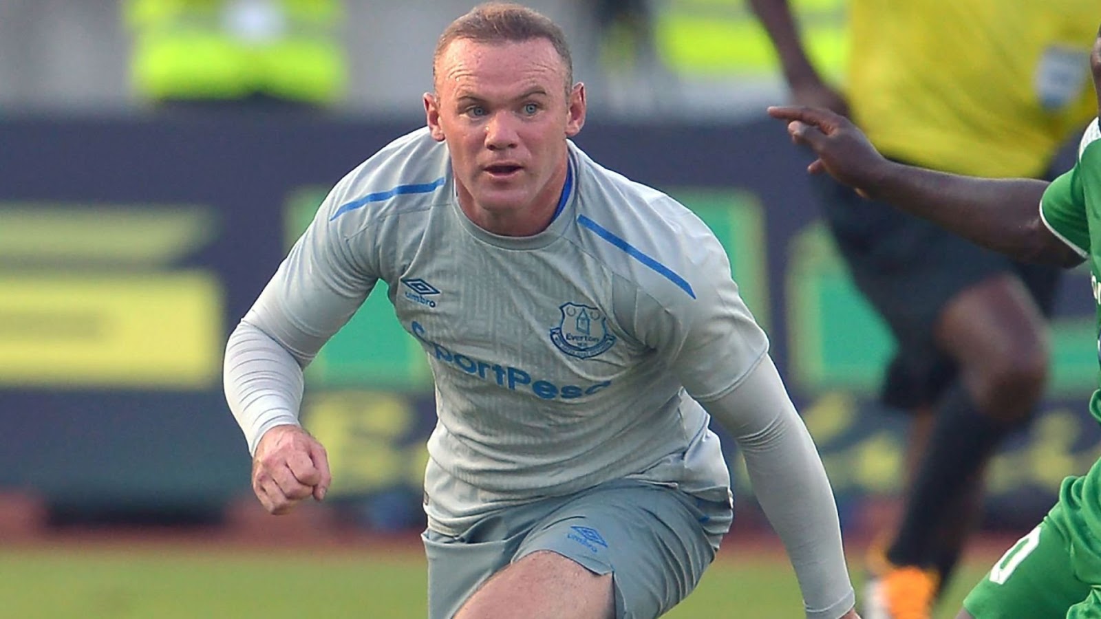 Welcome to Jogobunito's Blog: Rooney marks second Everton debut with a