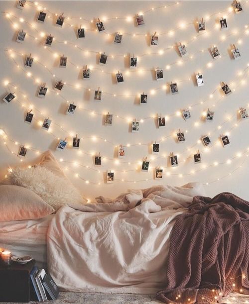 Se o seu sonho é deixar o seu quarto tumblr, lindo, fofo e muito organizado. Você não pode perder essas dicas maravilhosas para deixar o seu quarto do jeito que você sonha e com ideias baratas e simples para você mesmo fazer. Se inspire nessas 10 ideais e transforme o seu quarto agora mesmo.