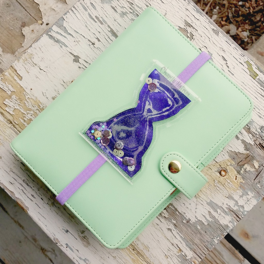 Scrappin' Chaos How To Make a Surprisingly Easy Shaker Bookmark