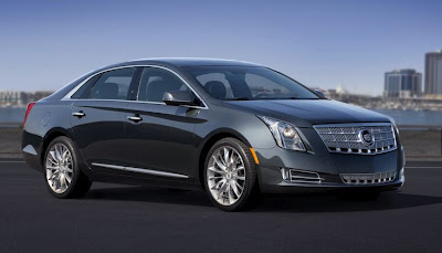 Cadillac_XTS_2013