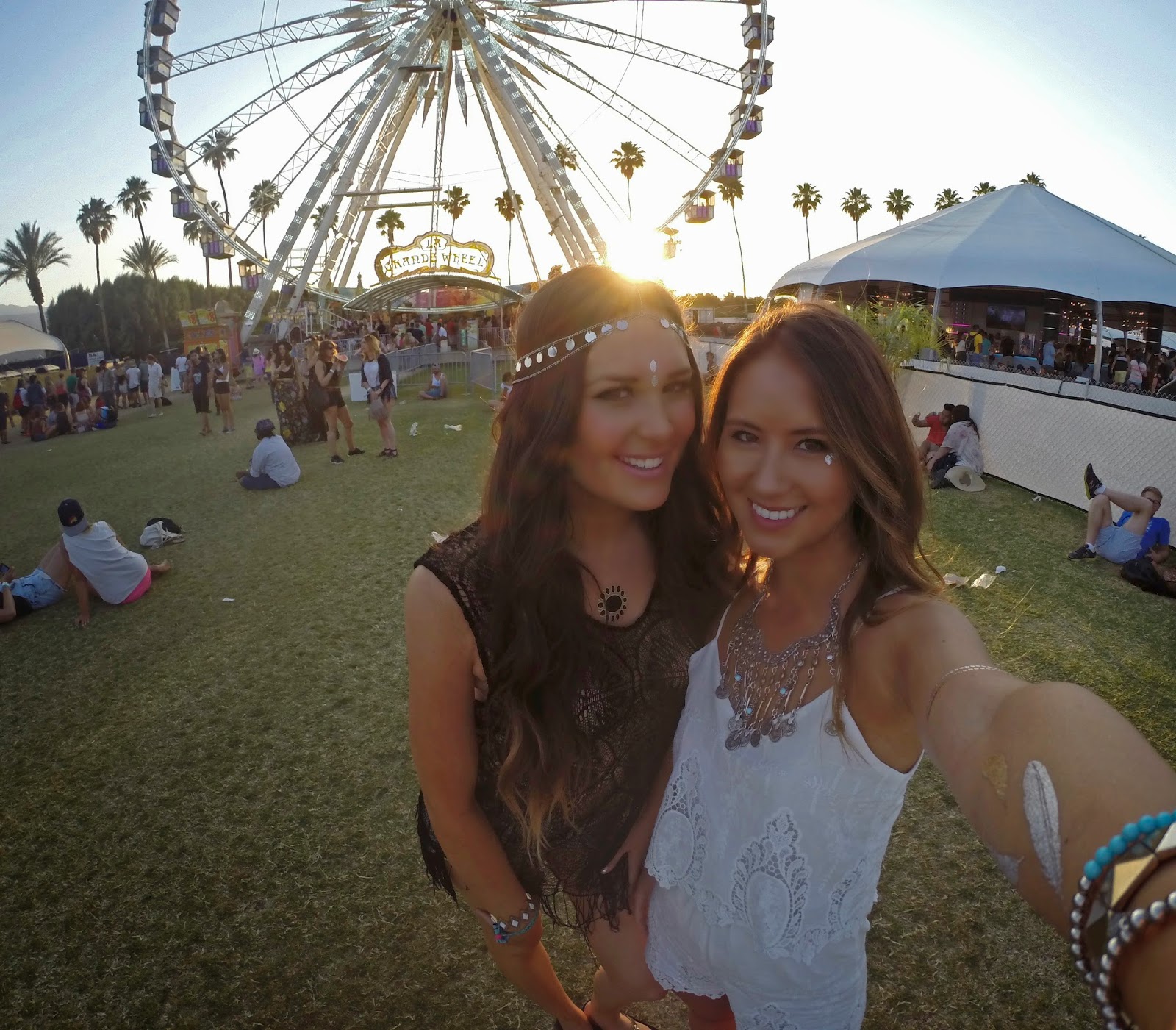 Fashion blogger Mash Elle and Boho Nouveau festival fashion at Coachella - Peace & Love: Coachella Outfits by popular Orlando fashion blogger Mash Elle