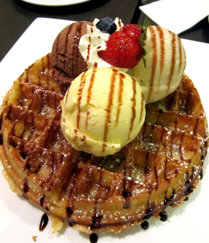 Ice Edge Cafe (Kovan) rolling writes