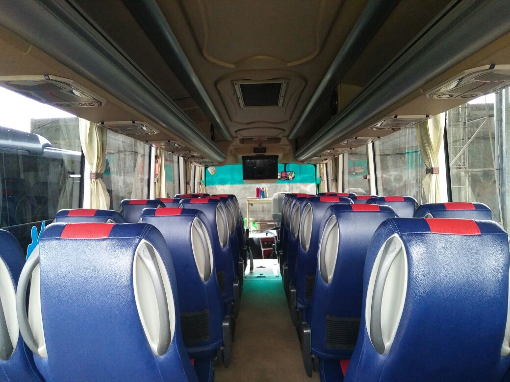 Sewa Bus Pariwisata Warga Baru Scorpion X:  Kenyamanan dan Keamanan dalam Setiap Perjalanan