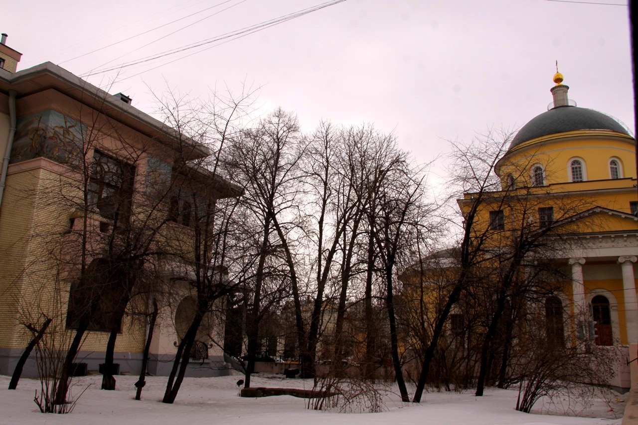 Noni Gorki�nin Evi