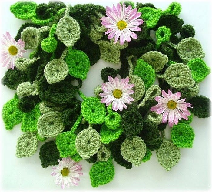 как поменять цвет ниток при вязании крючком. как связать одного цвета. как вязать меняя цвет нити крючком. вязаные цветочки. декоративный шов на вязаных изделиях.