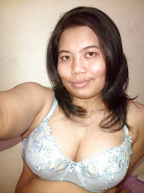 Pemburu ibu ibu. STW 60 BH STW CD. Ibu Mirna Bugil. Ibu ibu Tanktop an. STW WIA Bugil