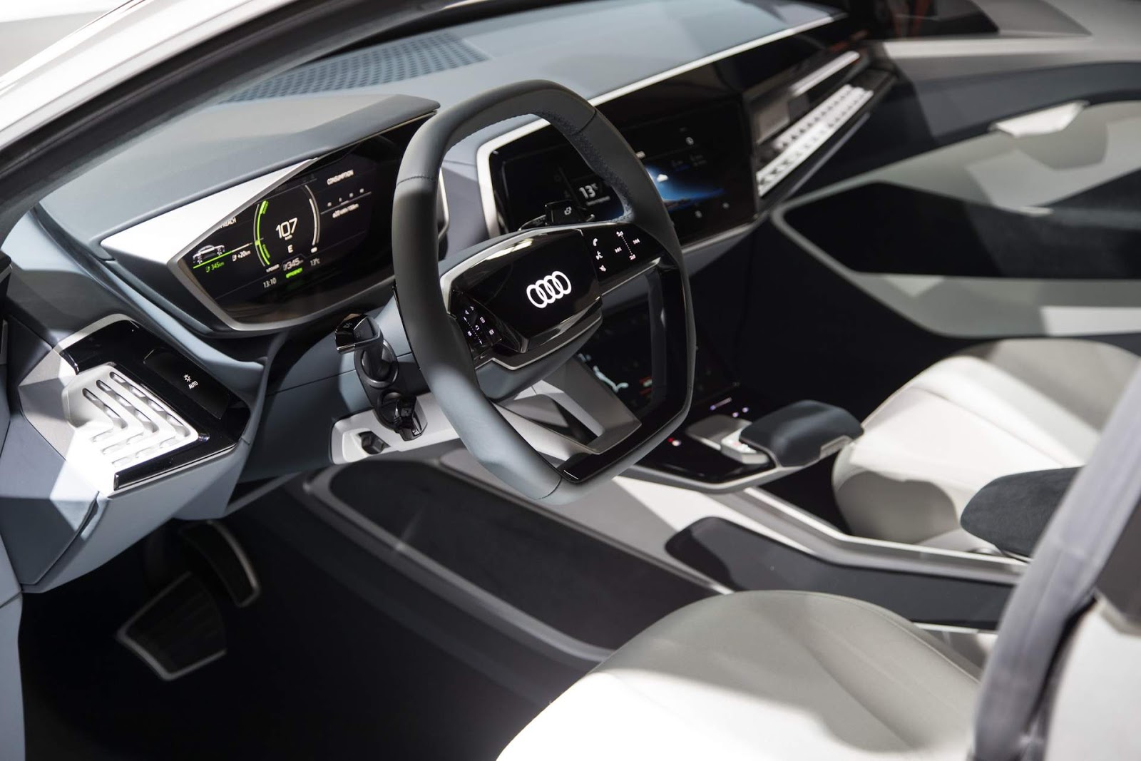 Audi eTron Sportback antecipa o Q6, que chega em 2019 CAR.BLOG.BR Audi eTron Sportback antecipa o Q6, que chega em 2019 CAR.BLOG.BR