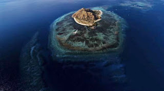 Perairan Sangeang - Tempat Kapal Wisata Tenggelam | Tips Wisata Murah: Home