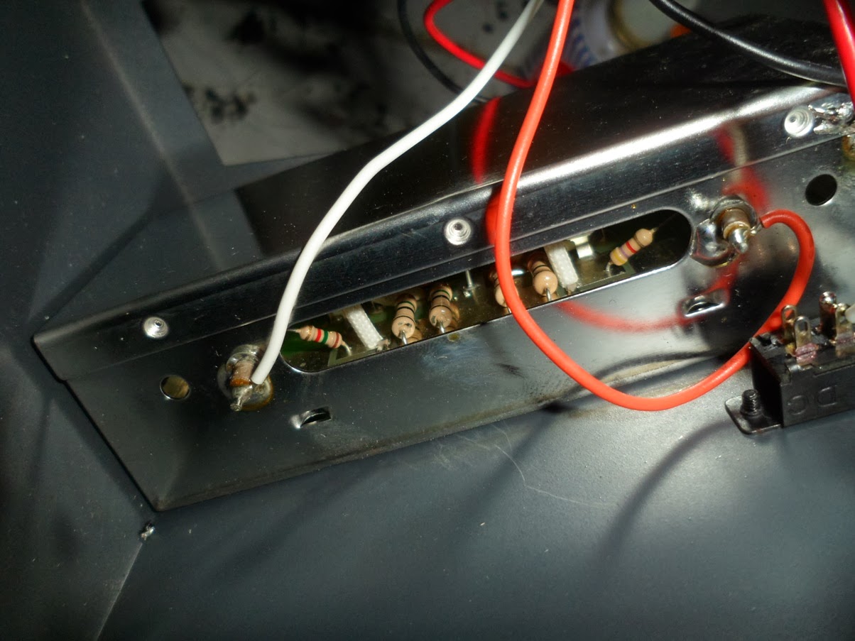 Elektronik Plus: Bongkar Rangkaian SWR Daiwa CN 801