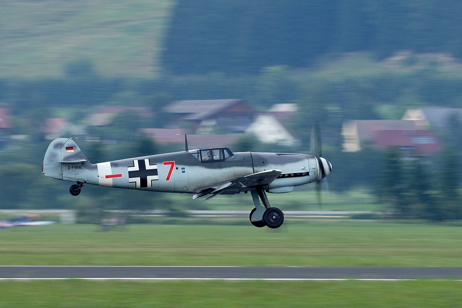 Messerschmit Bf 109 The Deutschmans During World War Aircraft