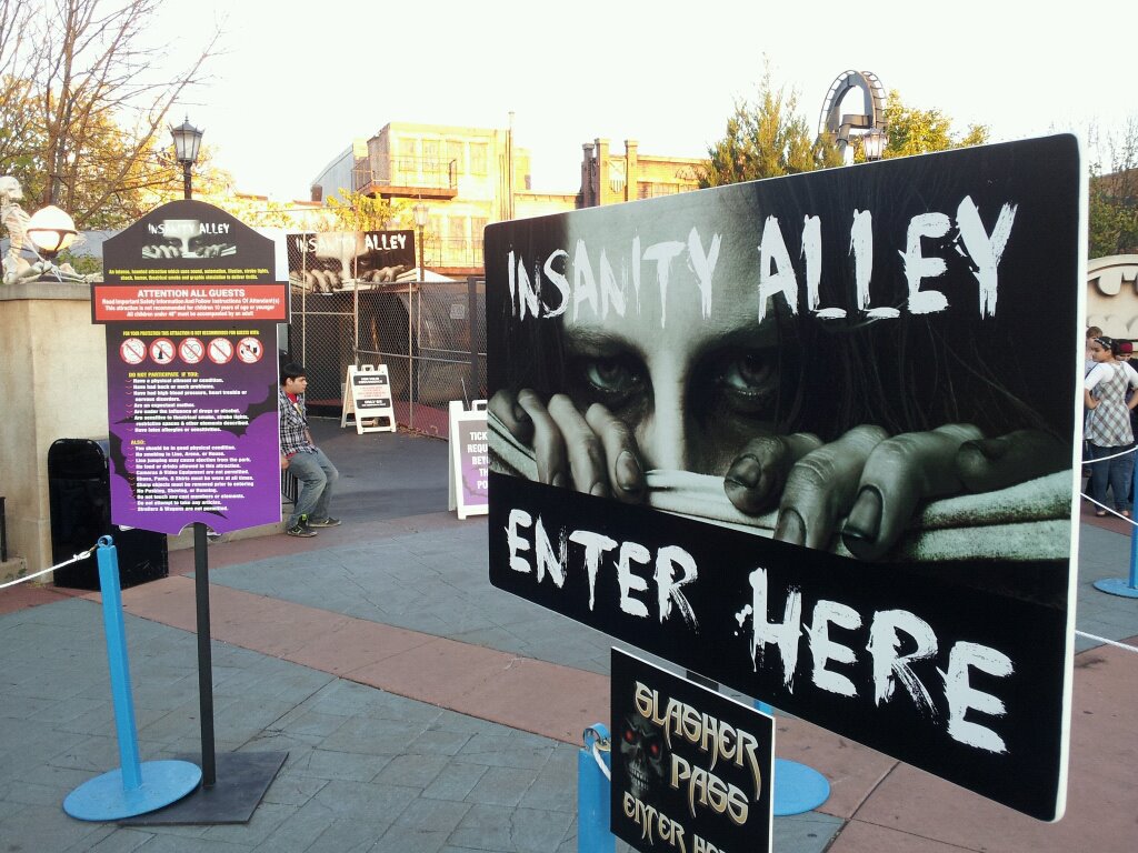 St. Louis Activist Hub: Tell Six Flags that Bigotry Is Too Scary for Fright Fest