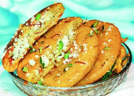Rajasthani Mawa Kachori Recipe
