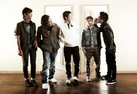 Life Musics Lyrics: Lirik Lagu Sayang - Ungu