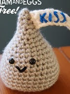 http://www.ravelry.com/patterns/library/hersheys-kiss