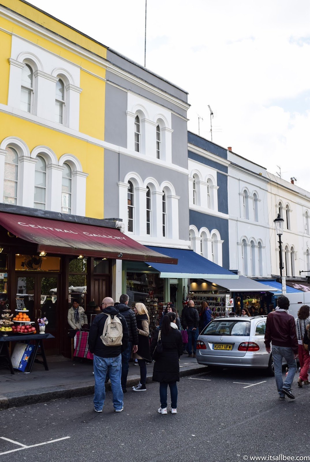 Portobello Market Gin, Shops, Restaurants, Market, Notting Hill Gate Tube, Colourful houses