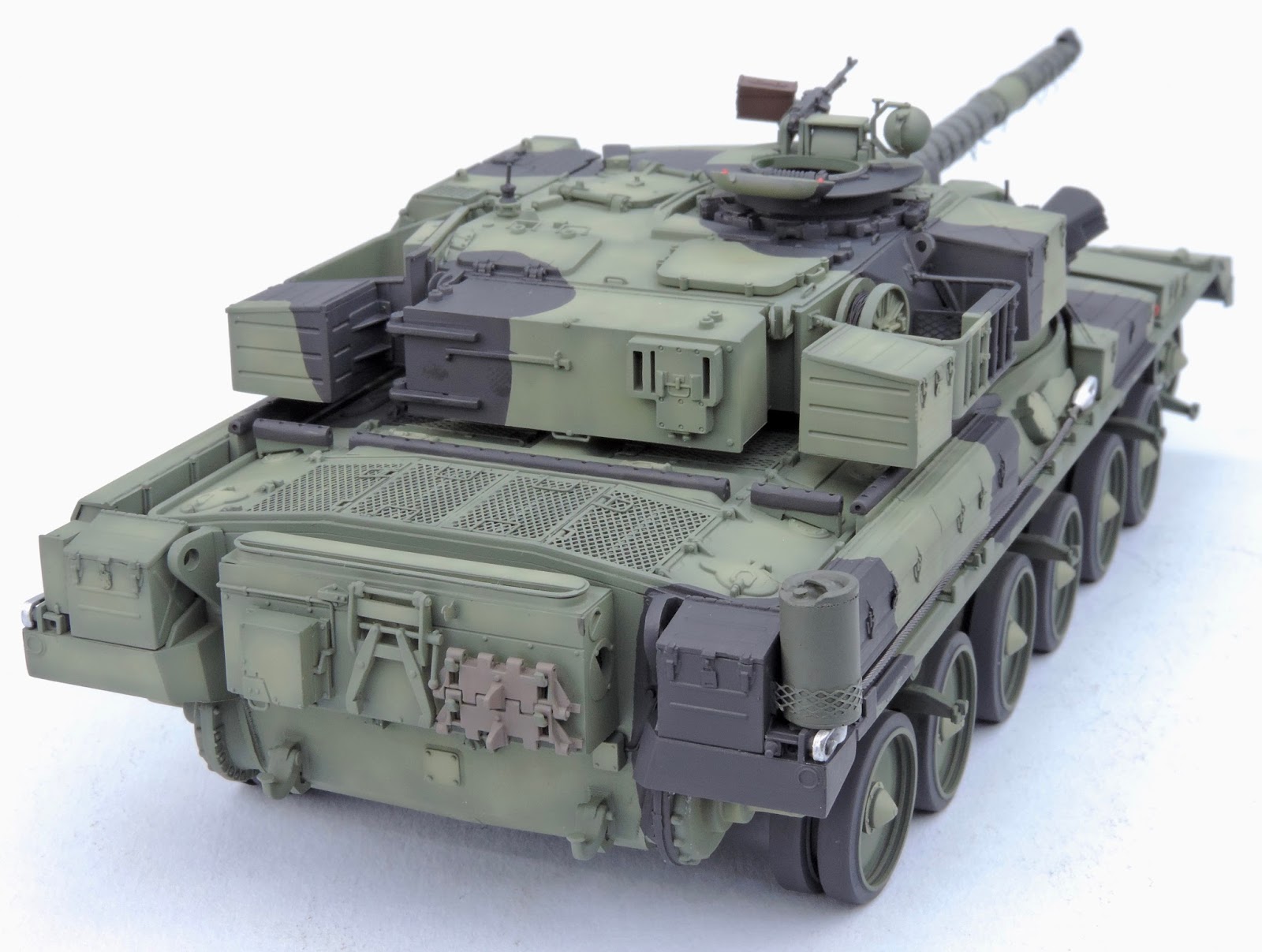 Pete's Model World : Chieftain Mk11 Detail Painting