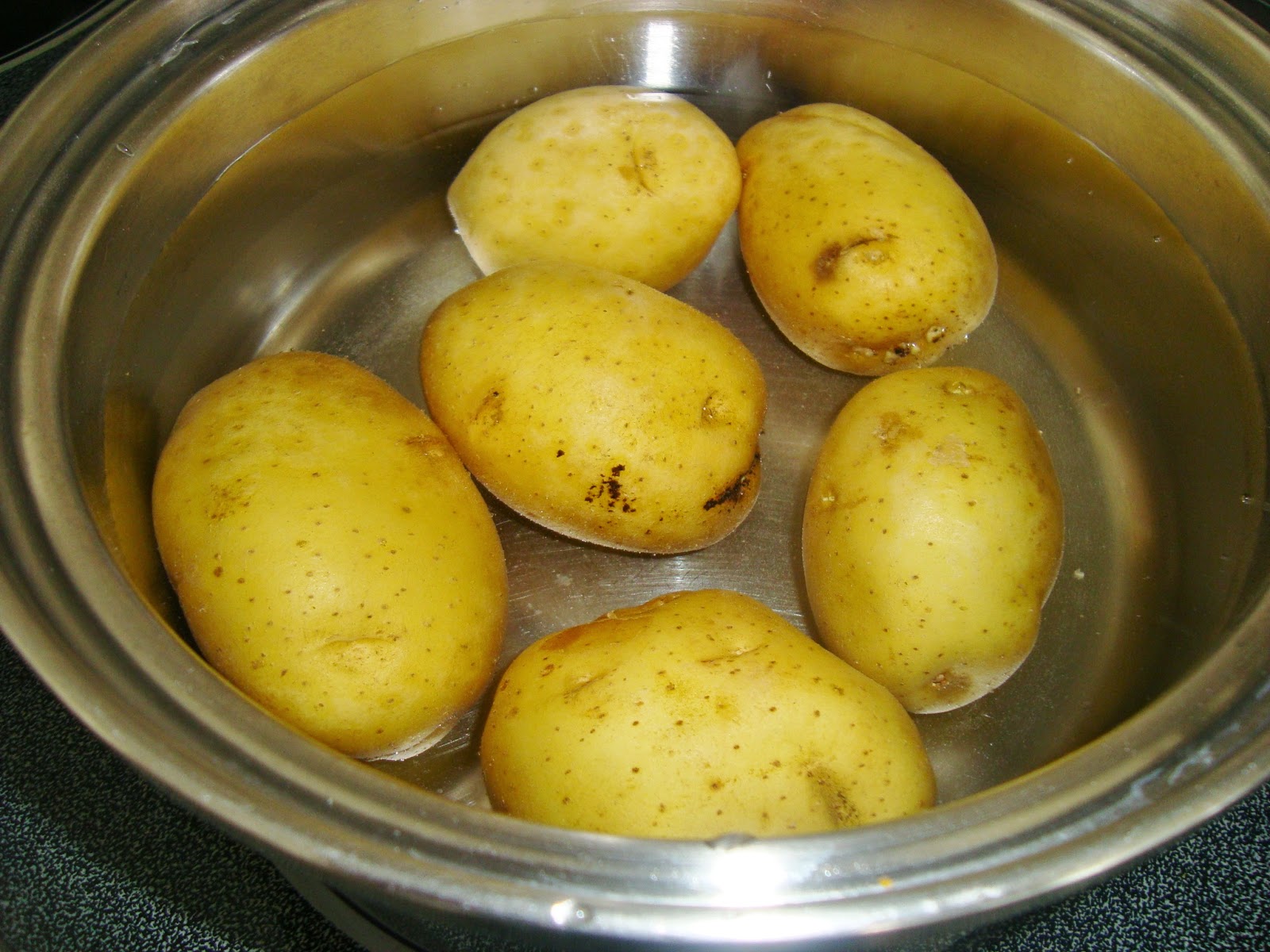 Someone's in the Kitchen Duchess Potatoes in Ramekins