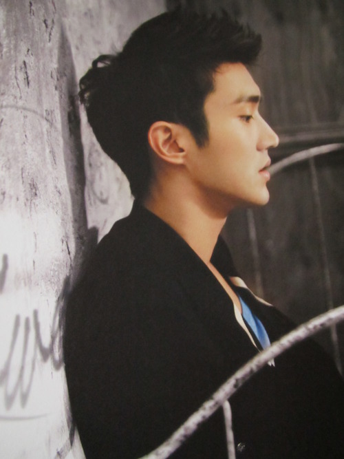 Blogs World: Koleksi Foto Terbaru Choi Siwon Suju