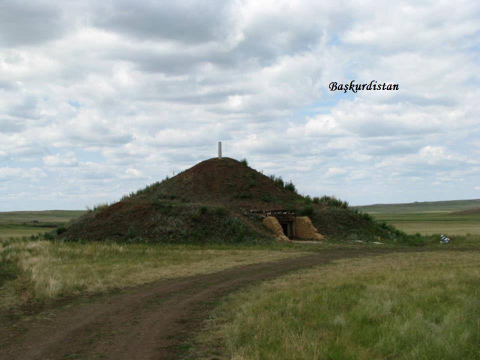 Степняк 1. Город степняк. степняк казахстан. земляная насыпь над погребением. насыпанный земляной курган.