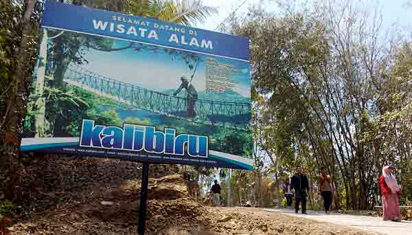 Wisata Alam Kalibiru Kulon Progo Diy Kulonprogo Jalan Masuk Gambar