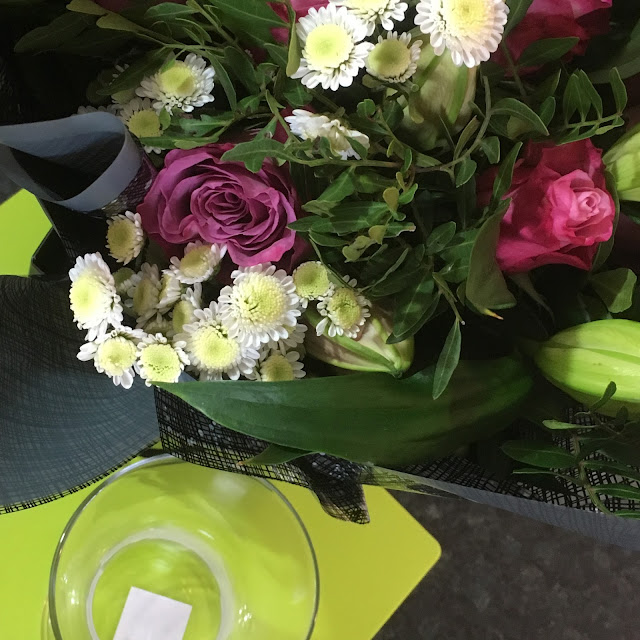 A Delivery of Flowers and its not yet Mothers Day. We test out the 24 hour delivery service from Prestige Flowers.