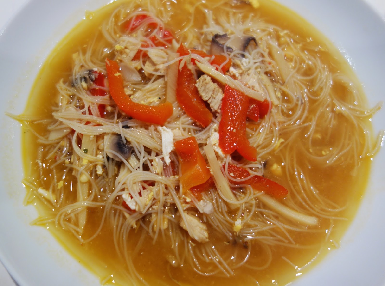 Groni's Kitchen: Bihunsuppe Groni's Kitchen: Bihunsuppe