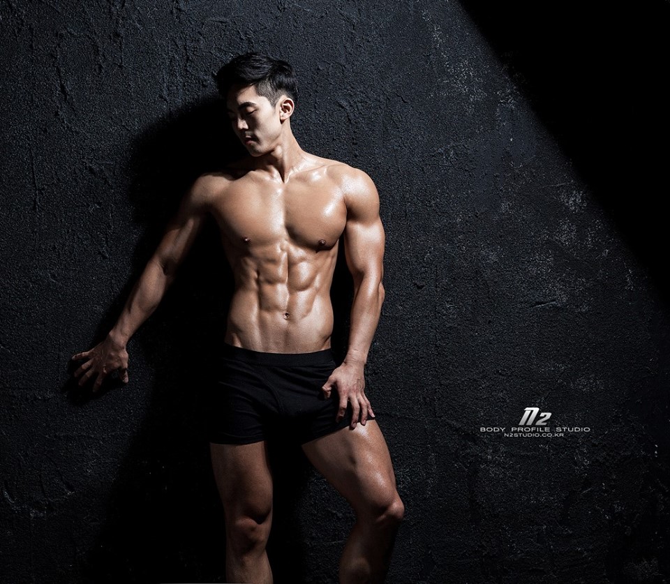 Dae%2BHwan%2BKim%2BKorean%2BFitness%2BModel%2BAsian%2BMuscle%2B8.jpg