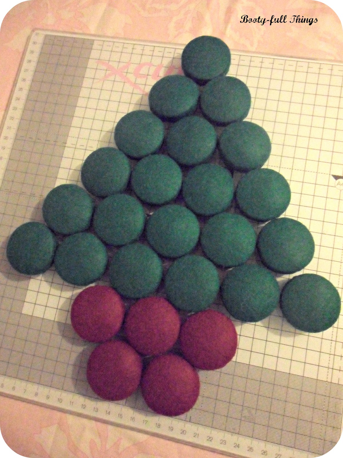 Bootyfull Things Tutorial Christmas Tree from milk bottle tops