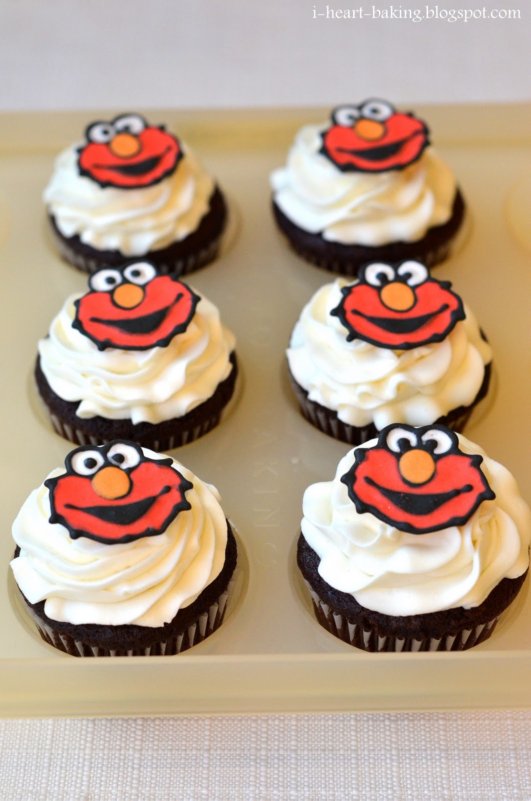 i heart baking! elmo cupcakes chocolate cupcakes with cream cheese