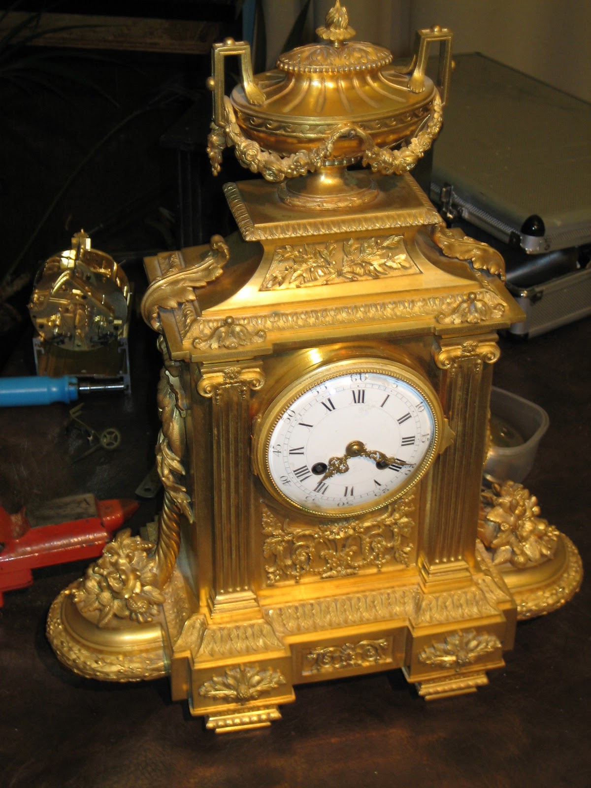 Hamiltons_Clock_Services Samuel Marti clock paris