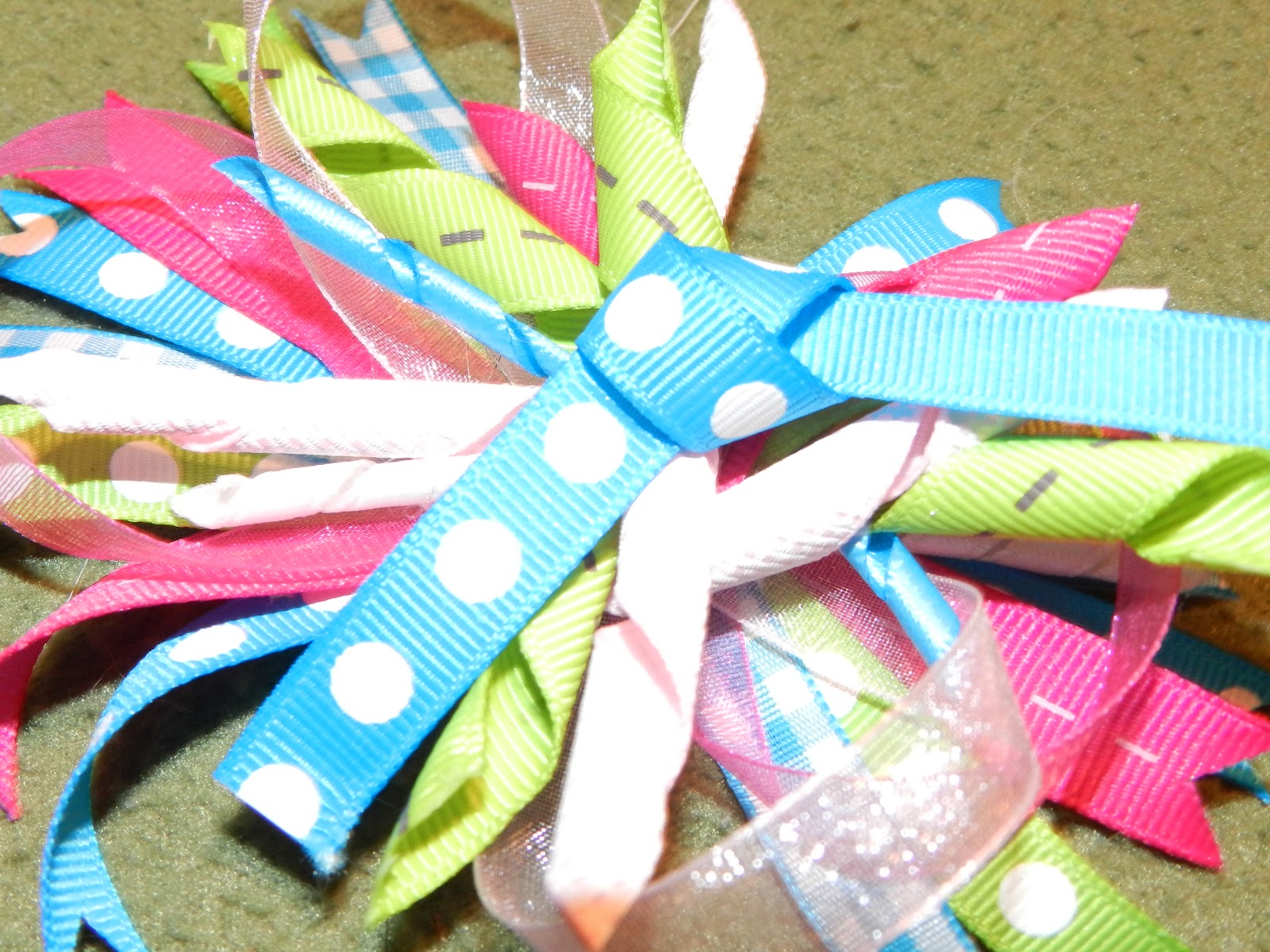 Crafts Curly Ribbon Bow