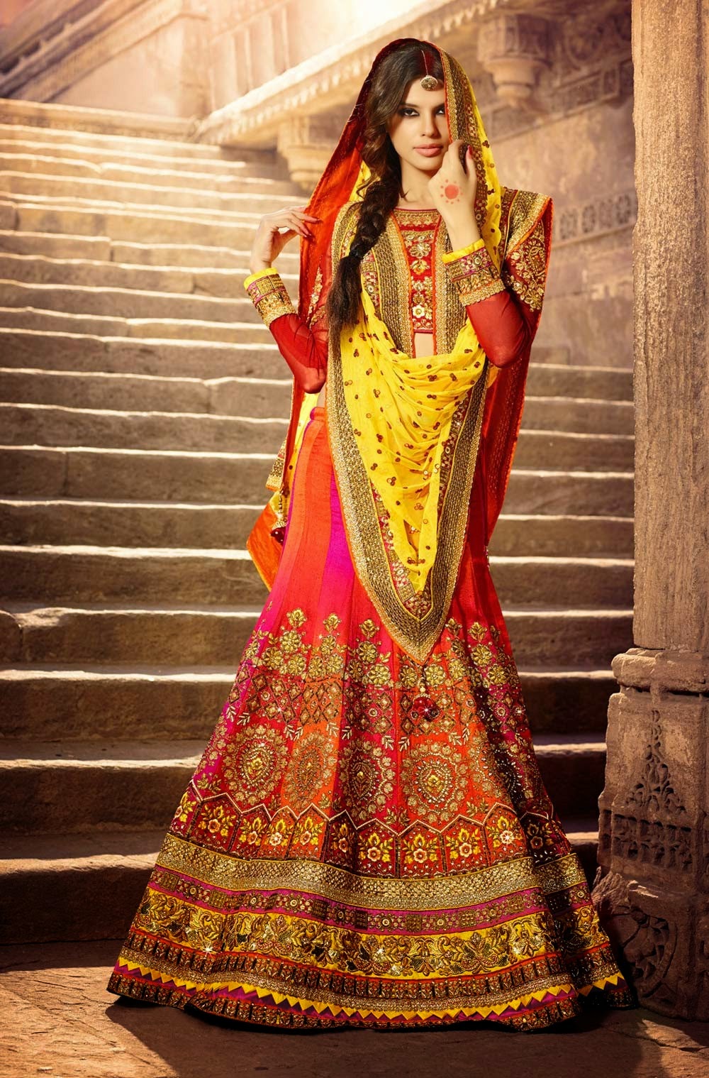 Buy Bollywood Replica Sarees, Salwar Kameez, Lehenga Choli Online: Hand