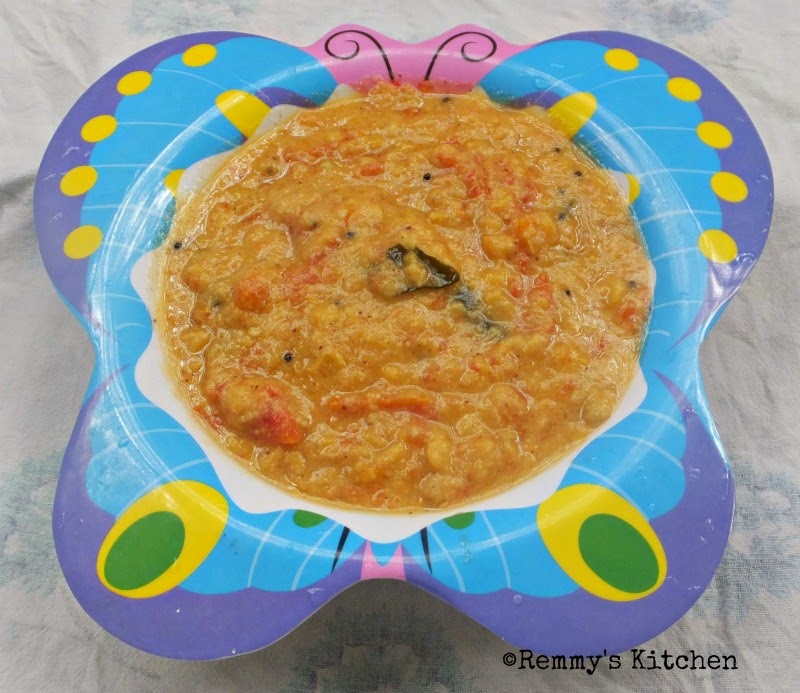 Remmy's Kitchen Thakkali parippu kootan / Tomato dal curry