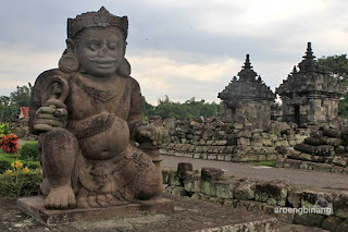 candi plaosan lor klaten