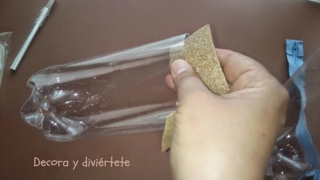 estuche botellas , lanas , reciclar , manualidad , DIY, botellas gaseosa