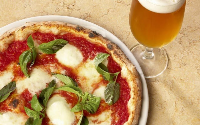 10 de julho é dia da Pizza. Especialista dá dicas de como harmonizar o prato com cerveja