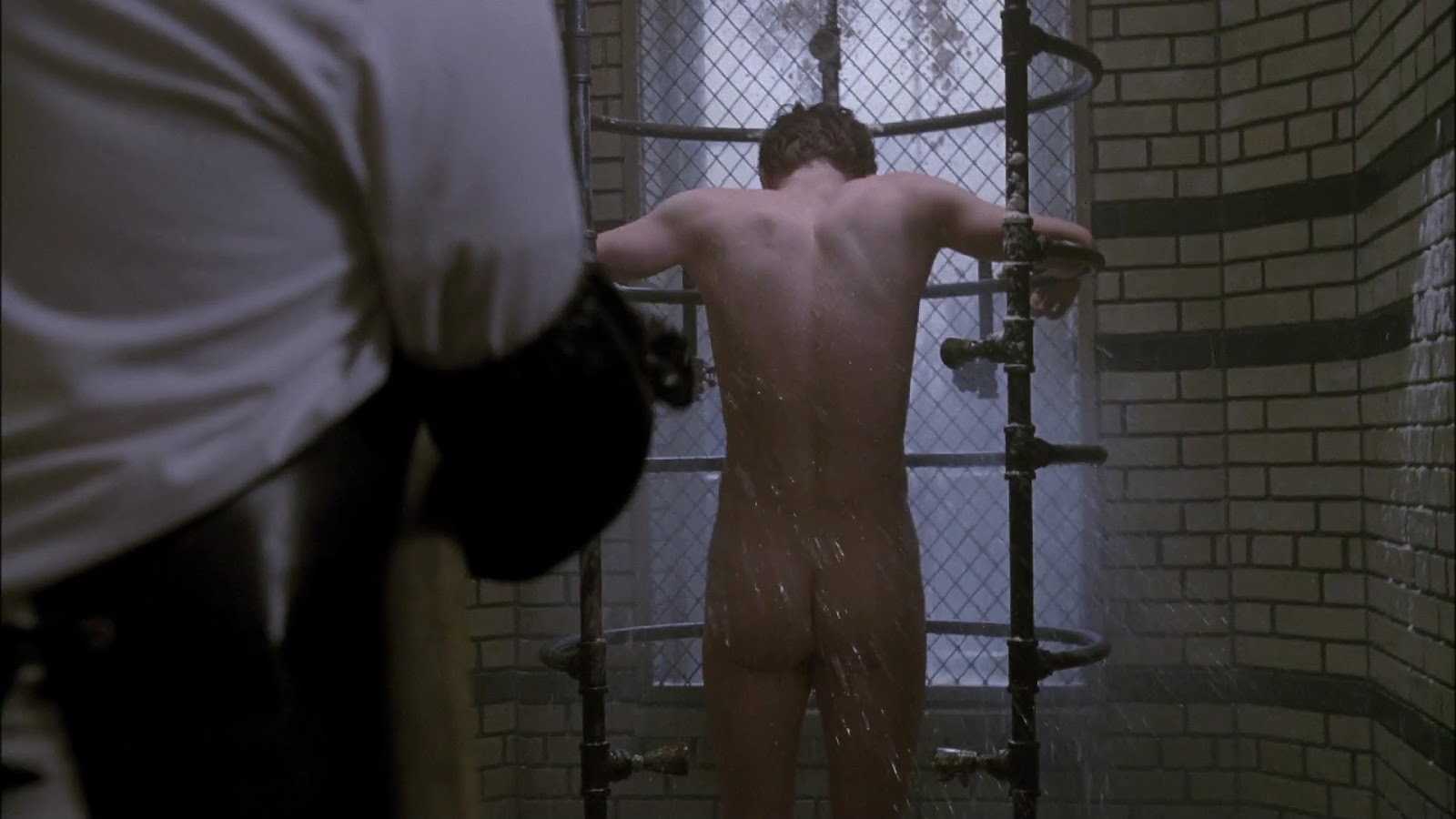 Evan Peters naked HD clip.