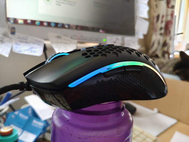 Redragon Storm M808 Review Honeycomb Gaming Mouse | Gadget Explained ...