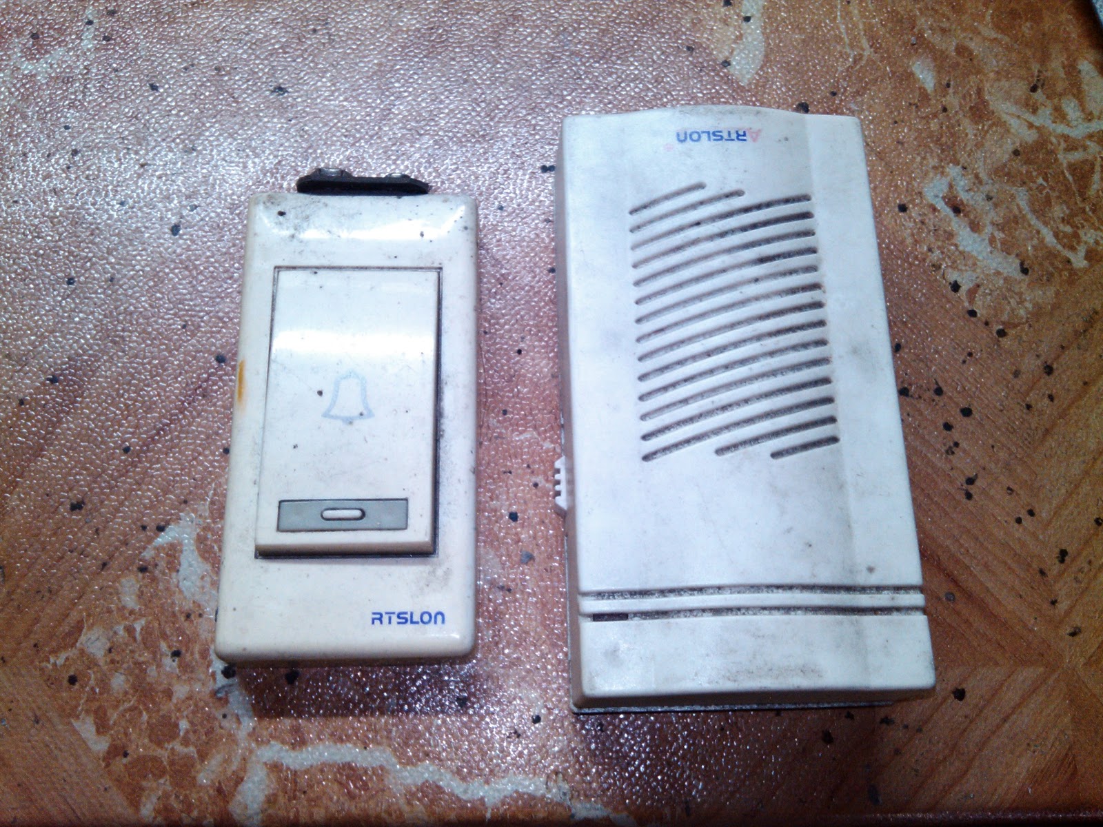 Info Manual Wireless helmet brake light (doorbell hack)