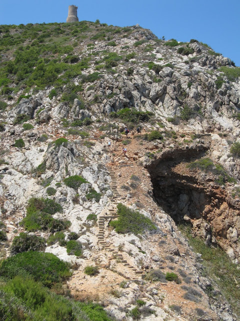 Escales de la Punta de l'Aigua Dolç camí de la cova Tallada