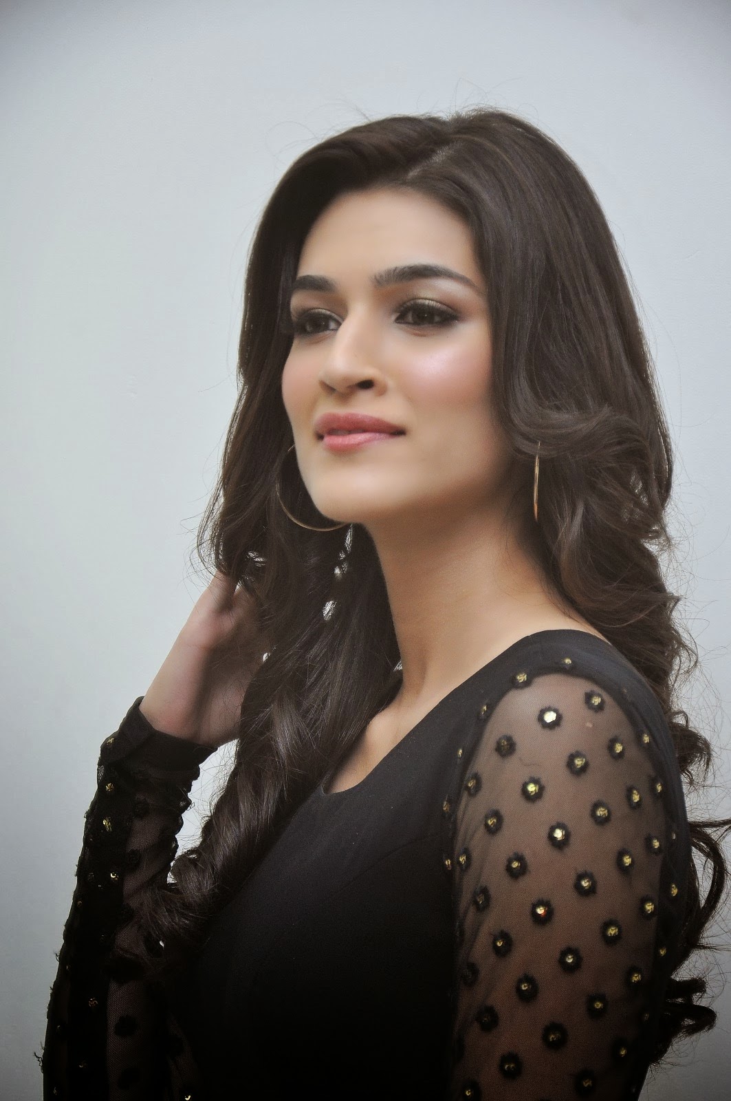 Kriti Sanon revisited meet the beauty with innocence. - Bollywood Reporter